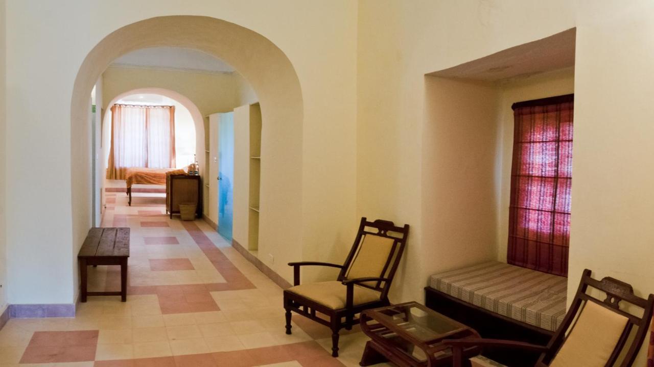 Neemrana'S - Tijara Fort Palace Exterior foto